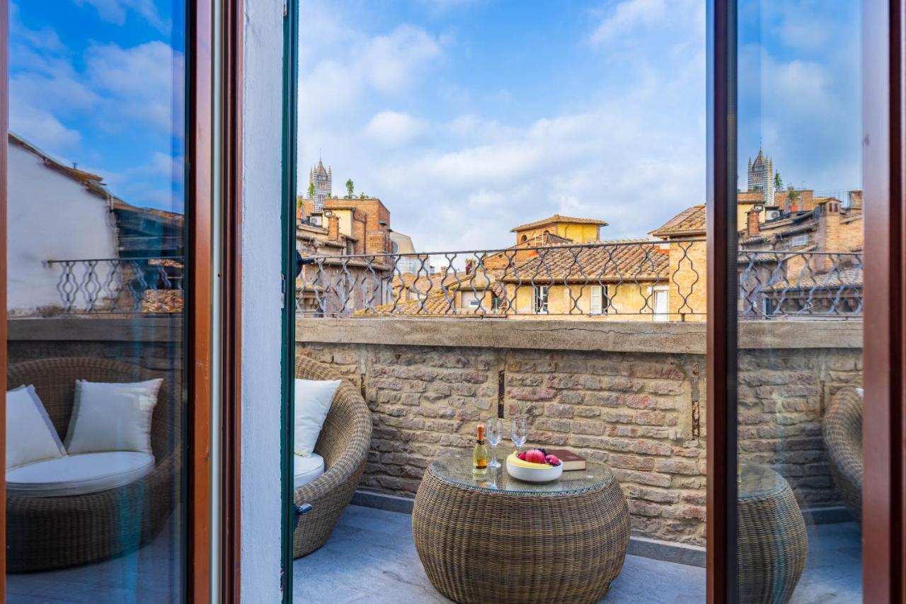 Blossoms Of Siena, Adults Only Екстер'єр фото